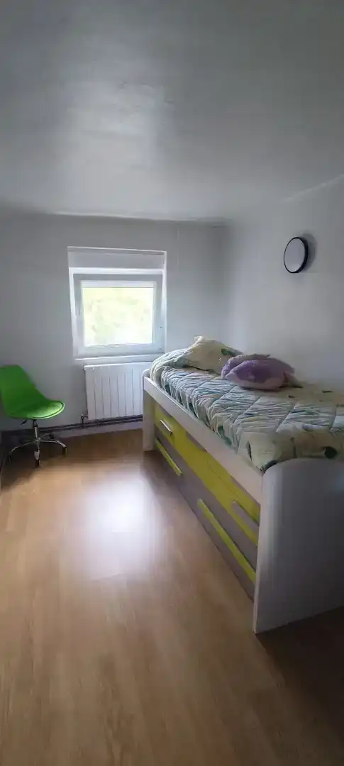 Habitación de Casa o chalet en venta en Valle de Tobalina con Jardín privado, Trastero y Piscina