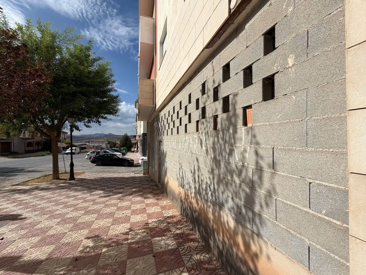 Local comercial de lloguer a Avenida La Paloma, imagen 2