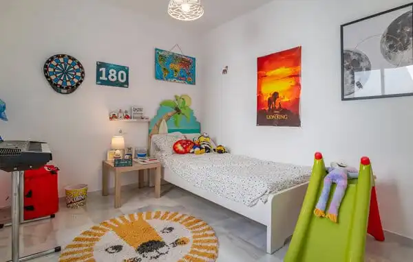 Attic for rent in Urbanizacion Perla de la Bahia, Bahía de Casares