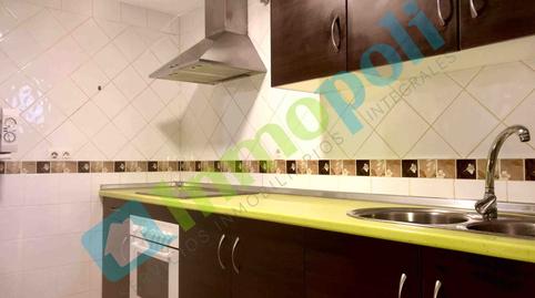 Foto 2 de Piso de alquiler en Avenida Carolina Coronado, La Estación, Badajoz