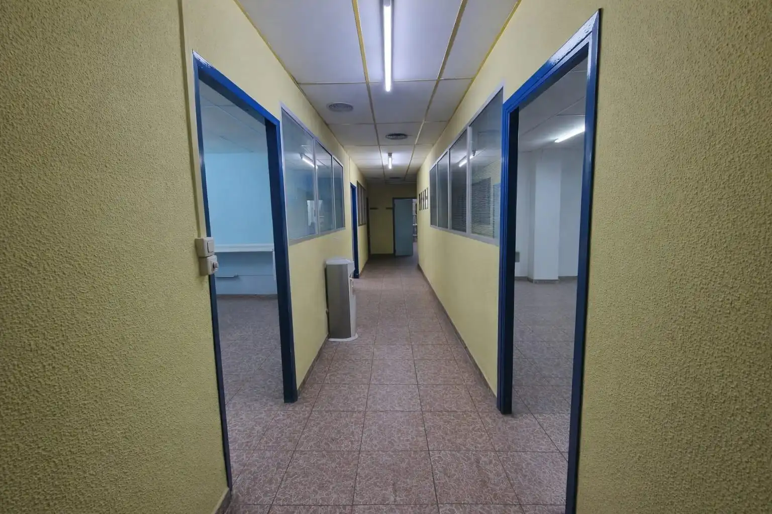 Local comercial en venta en Calle Submarino 31, imagen 8