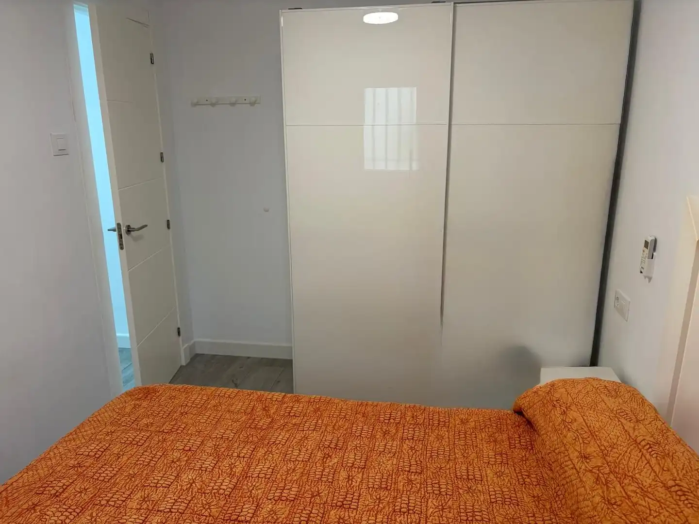 Schlafzimmer von Wohnung zur Miete in Cádiz mit Klimaanlage und Möbliert