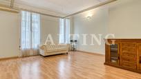 Living room of Flat for sale in  Barcelona Capital  with Air Conditioner, Heating and Terrace