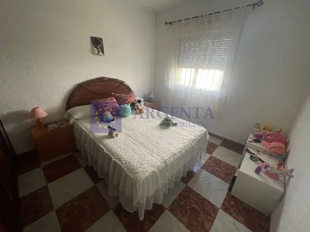 Casa rústica amb piscina en venda a Calle Descubrimiento De America, imagen 8