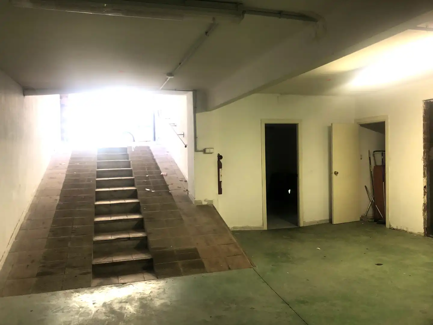 Local comercial en venda a Sud