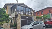 Vista exterior de Casa o xalet en venda en Gijón  amb Calefacció, Terrassa i Piscina