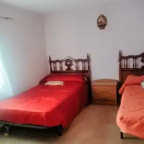 Dormitori de Casa o xalet en venda en Aldeanueva de la Vera amb Moblat