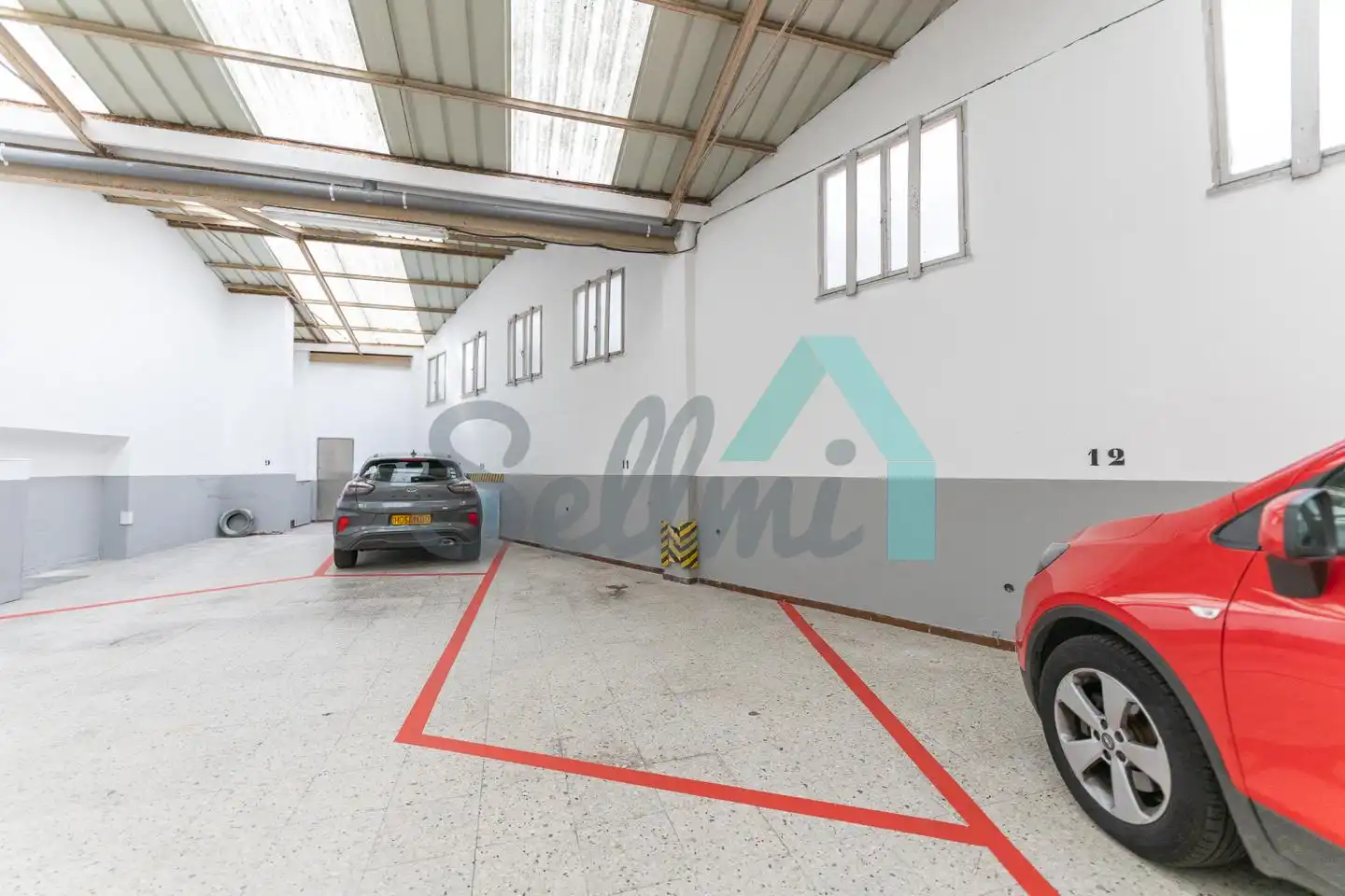 Parking de Piso de alquiler en Gijón  con Calefacción, Parquet y Amueblado
