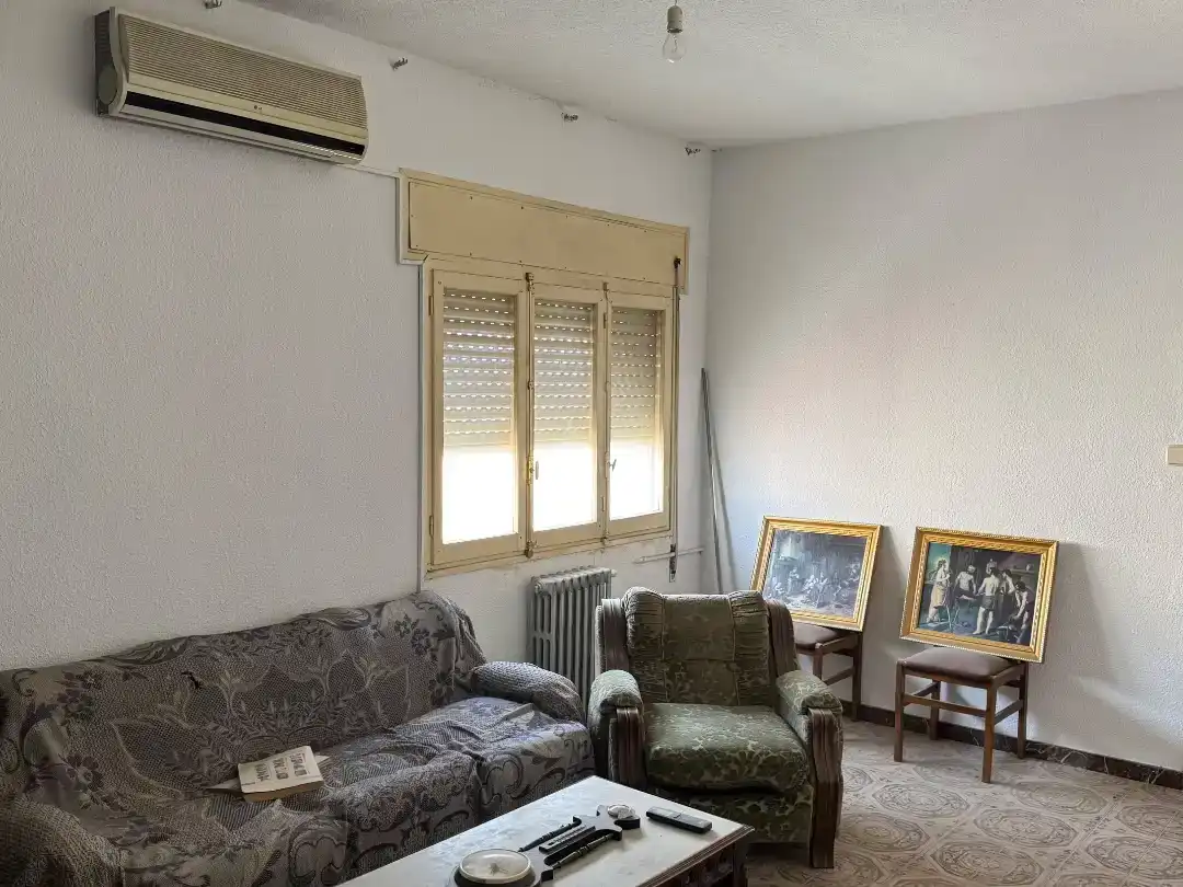 Sala d'estar de Casa adosada en venda en Villacañas