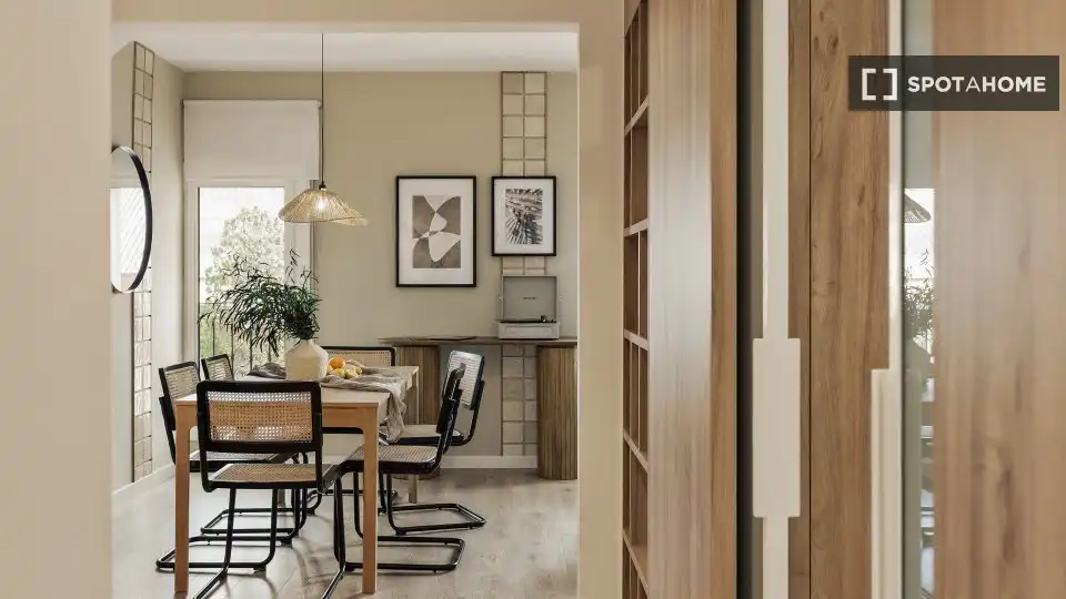 Comedor de Apartamento para compartir en Barcelona con Aire acondicionado, Terraza y Amueblado