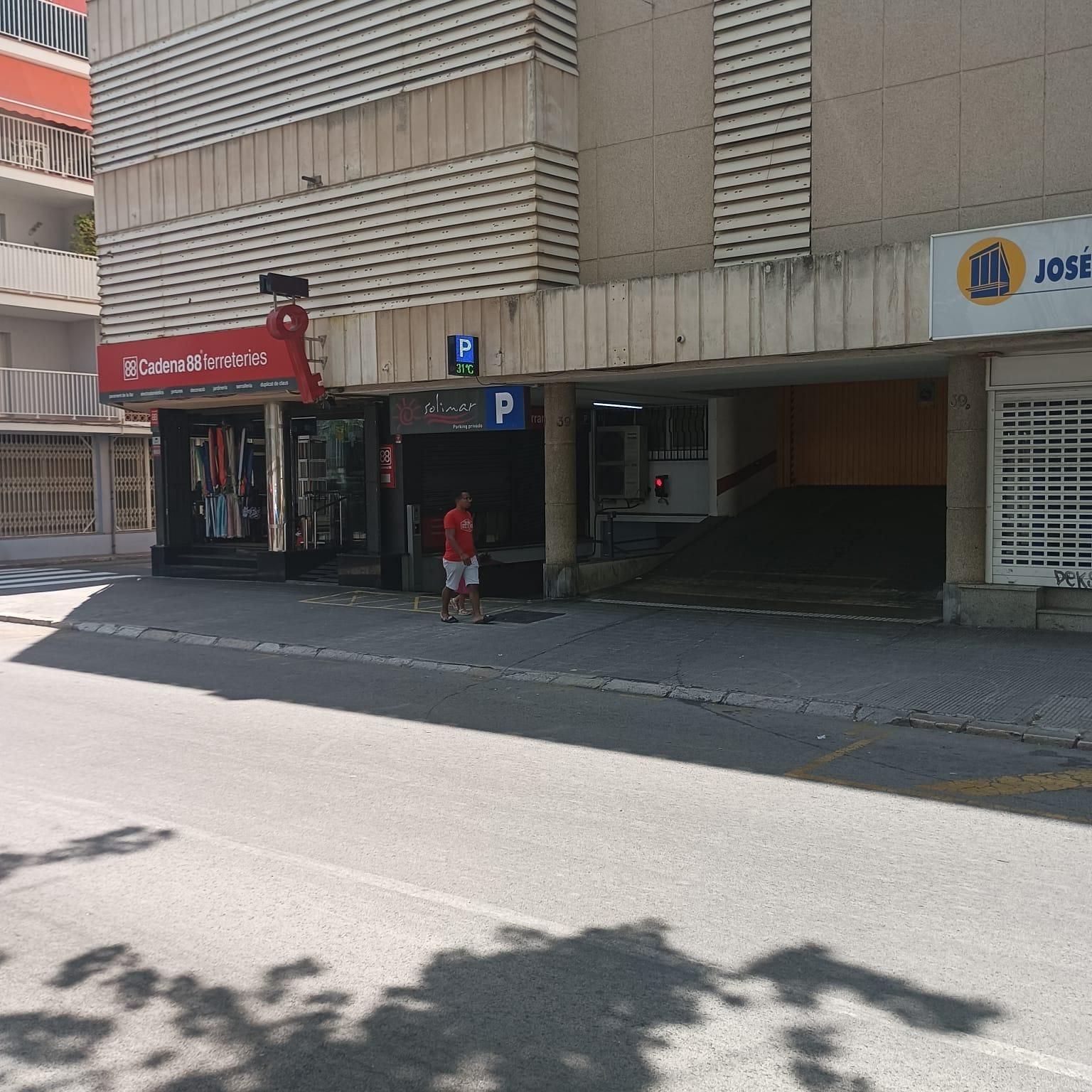 Parking of Garage for sale in Calafell