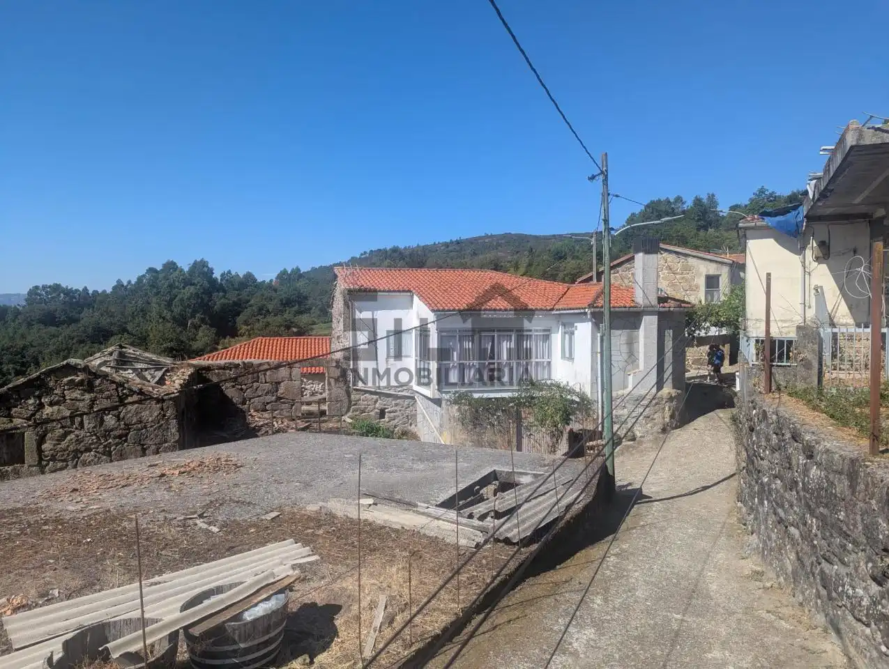 Houses for sale in Lobeira  with Private garden and Furnished