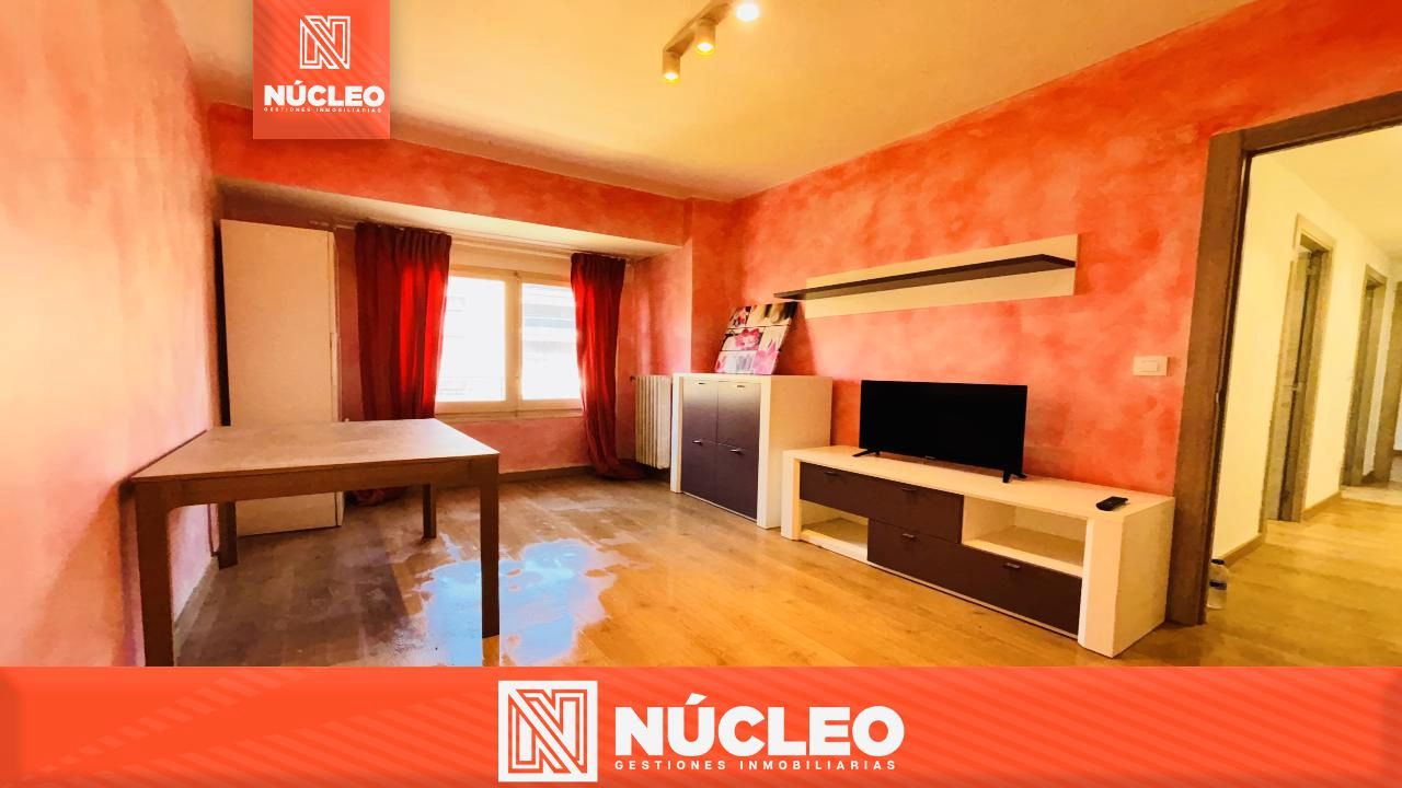 Living room of Flat for sale in  Zaragoza Capital  with Air Conditioner, Heating and Parquet flooring