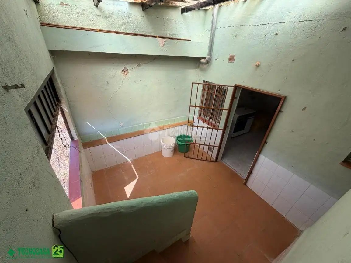 Casa aparellada en venda a Granátula de Calatrava, imagen 24