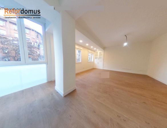 Flat for sale in  Madrid Capital  with Air Conditioner, Heating and Terrace