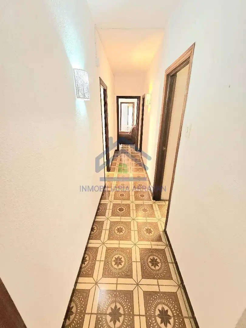 Piso en venta en Granada con Terraza y Amueblado