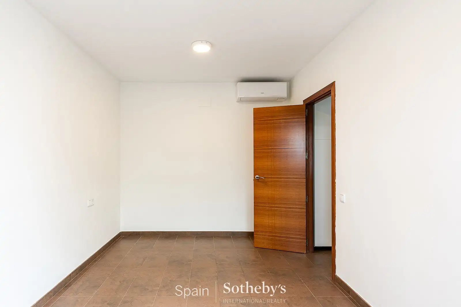 Houses for sale in Sant Pere de Ribes  with Air Conditioner, Heating and Private garden