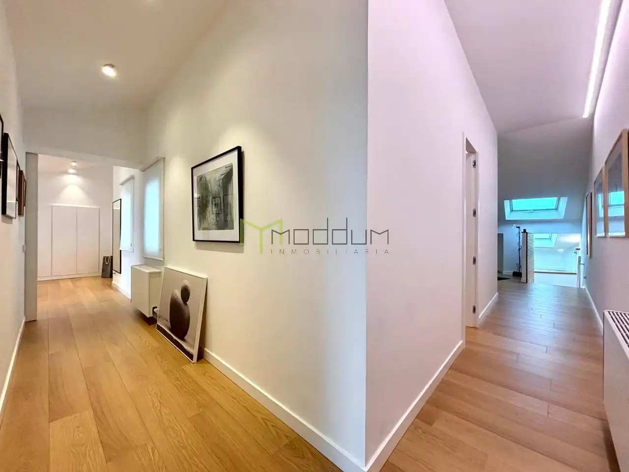 Maisonette zum Verkauf in Santiago de Compostela  mit Heizung, Abstellraum und Möbliert