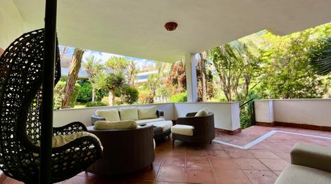 Foto 3 de Planta baixa de lloguer a Puente Romano, Málaga