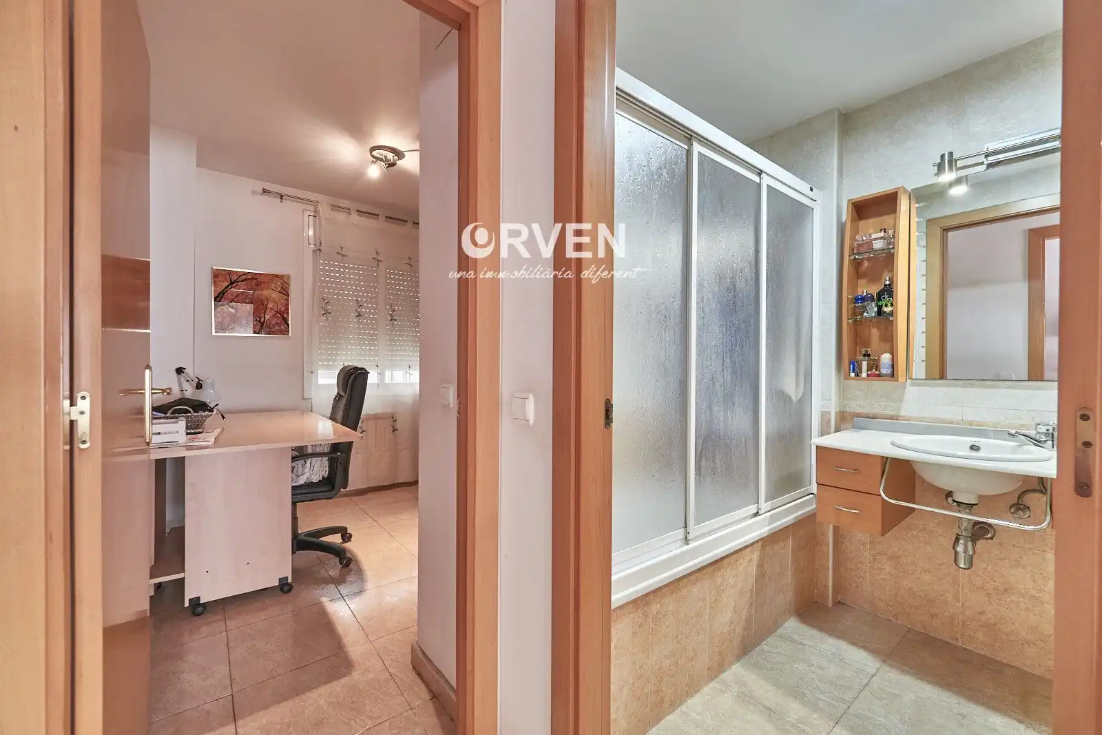 Baño de Piso en venta en El Vendrell con Calefacción, Terraza y Amueblado
