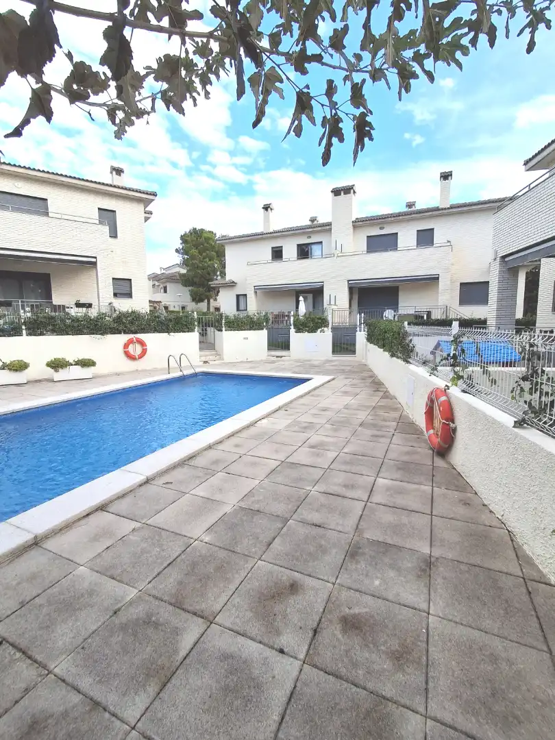 Swimming pool of Detached homes for sale in Mont-roig del Camp  with Air Conditioner, Private garden and Terrace