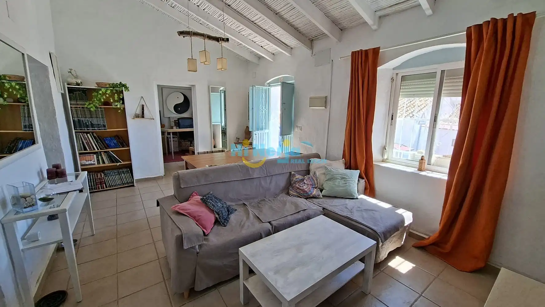 Sala d'estar de Casa o xalet en venda en Vélez-Málaga amb Terrassa, Traster i Moblat