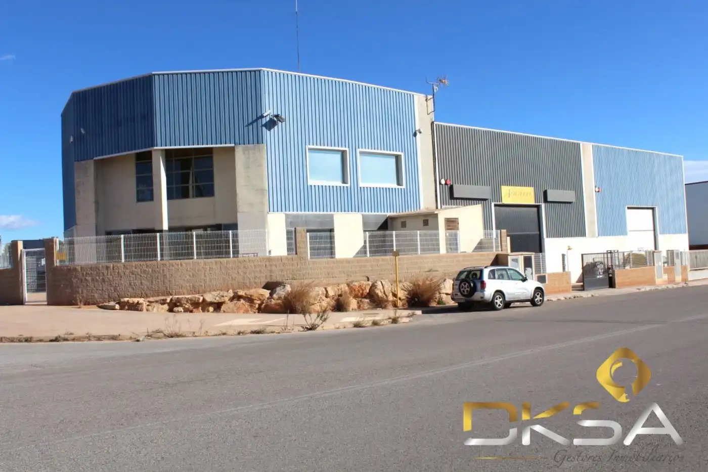 Nave industrial in vendita a Camino MIRALCAMP
