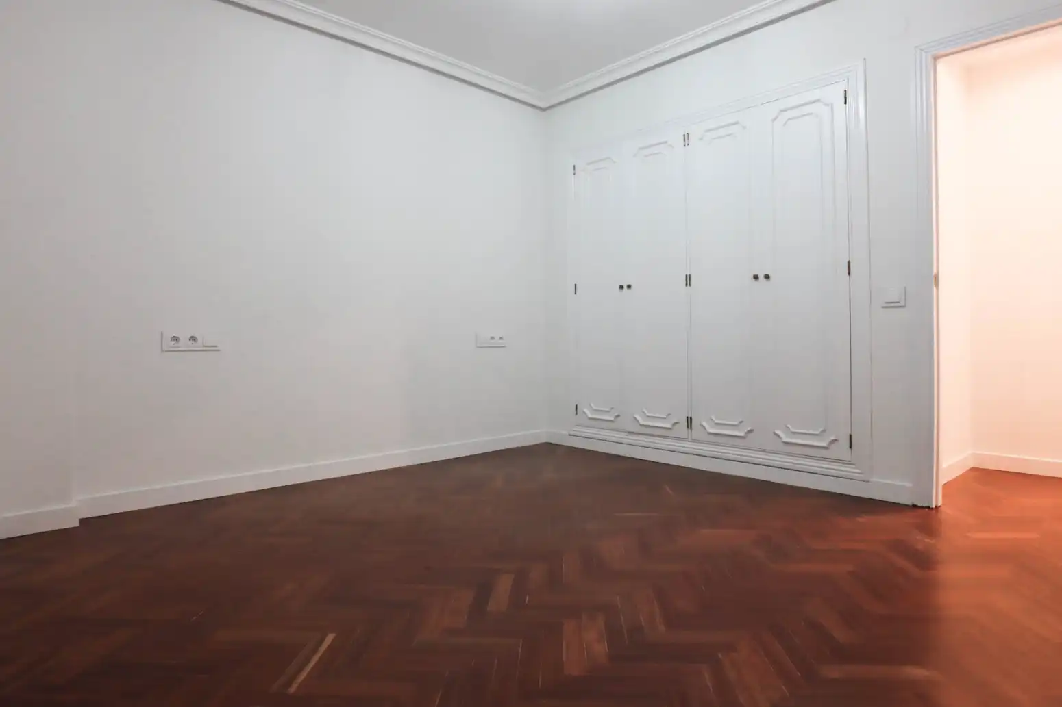 Schlafzimmer von Wohnung zur Miete in Oviedo  mit Heizung und Parkett