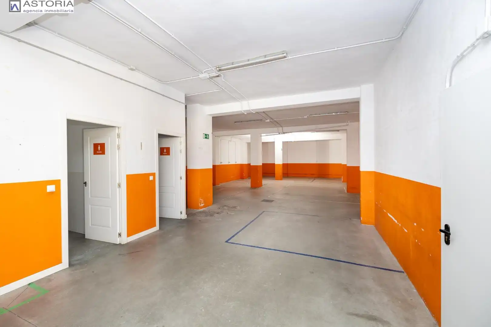 Local comercial en venta en Calle Calle Abderrahmán 11, imagen 16