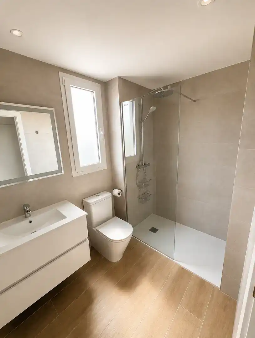 Baño de Piso en venta en Madrid con Aire acondicionado, Jardín privado y Parquet