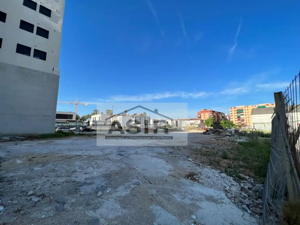 Terreno residencial en venta en Casc Urbà, imagen 8