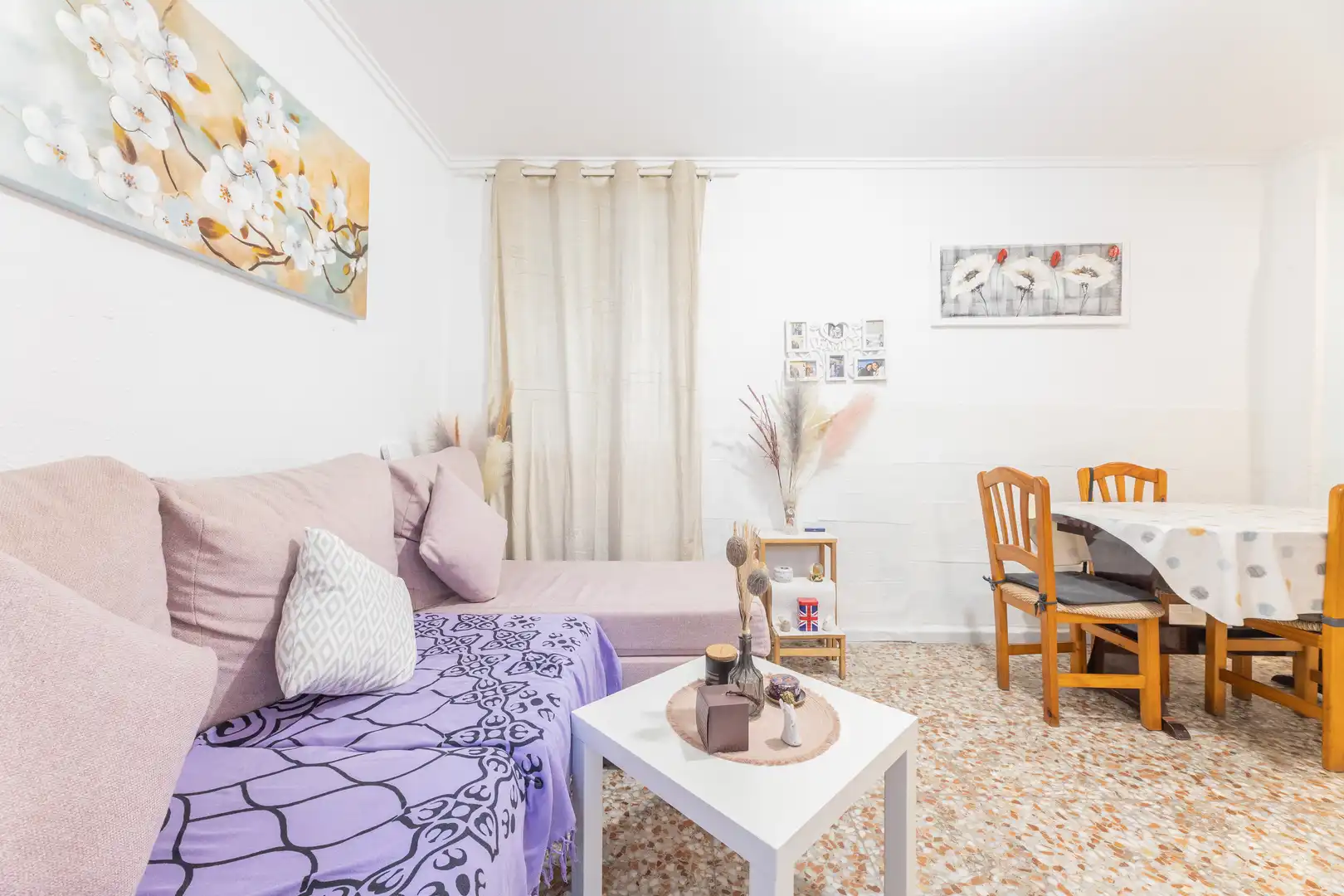 Bedroom of Flat for sale in Valencia