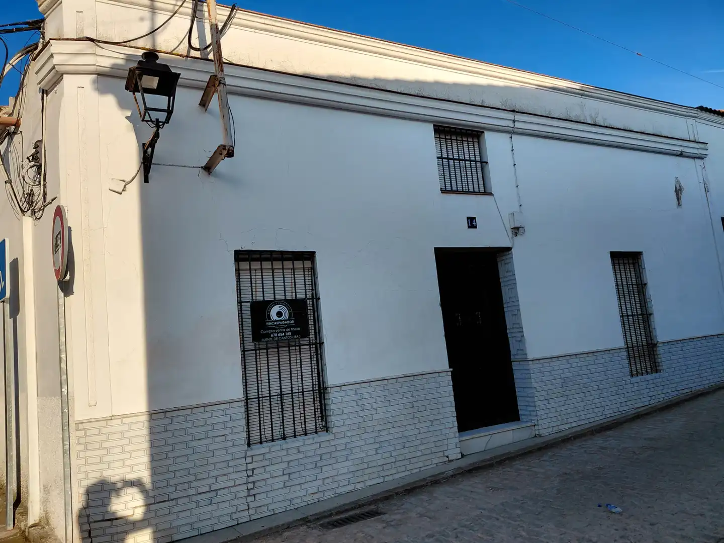 Vista exterior de Casa o xalet en venda en Fuente de Cantos amb Traster, Moblat i Forn