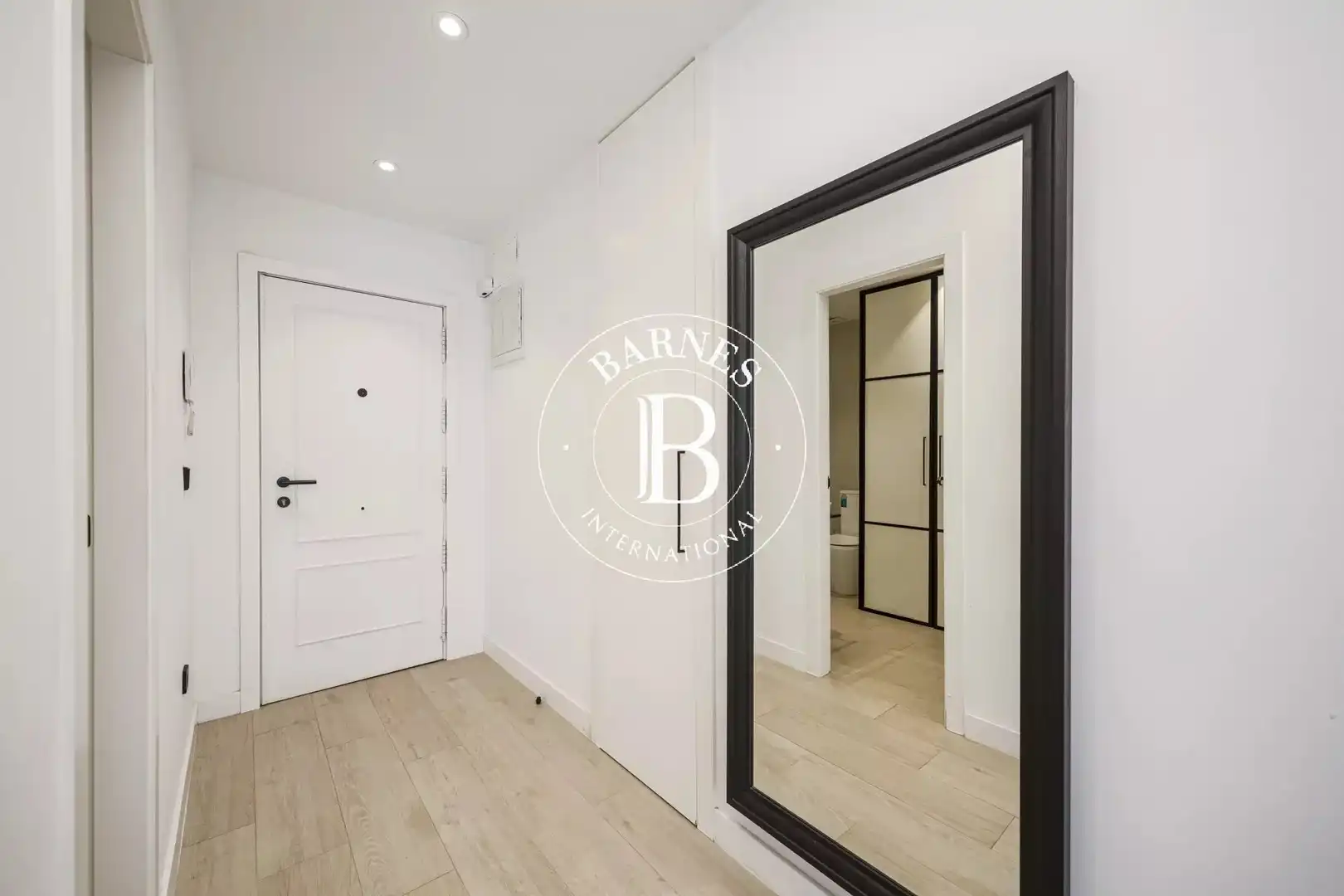 Flat for rent in Madrid  with Air Conditioner, Heating and Oven