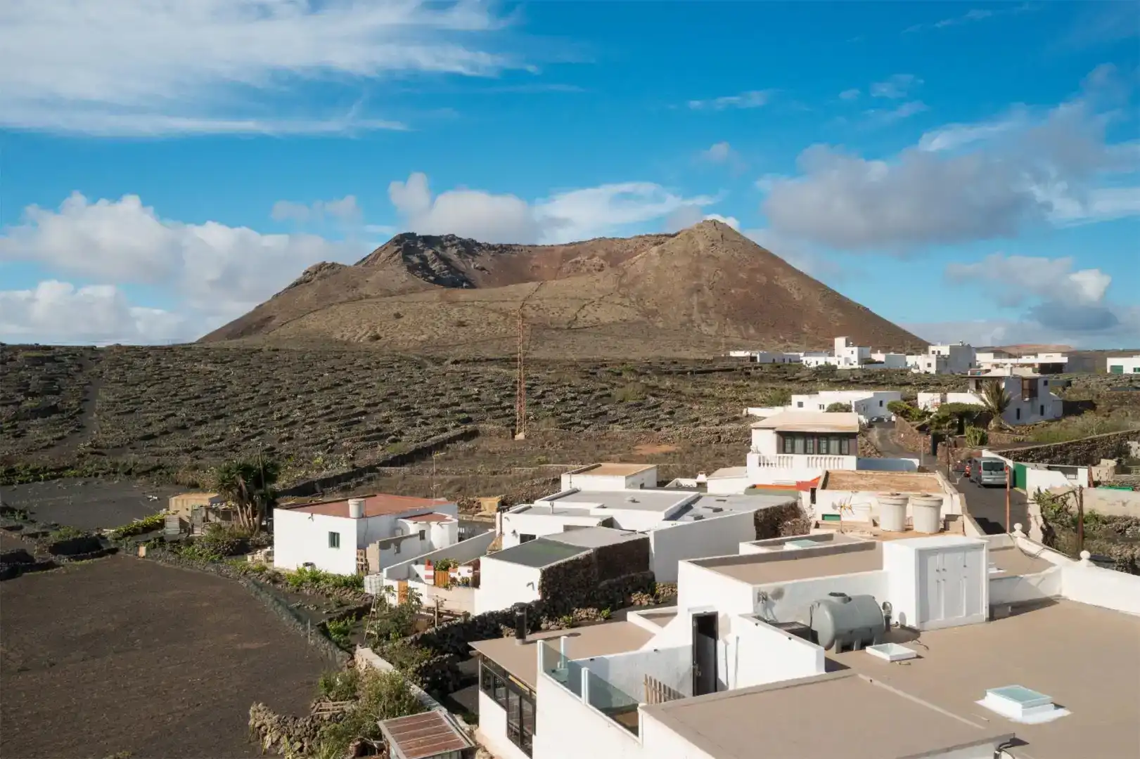 Vista exterior de Casa adosada en venta en Haría con Trastero, Horno y Lavadora