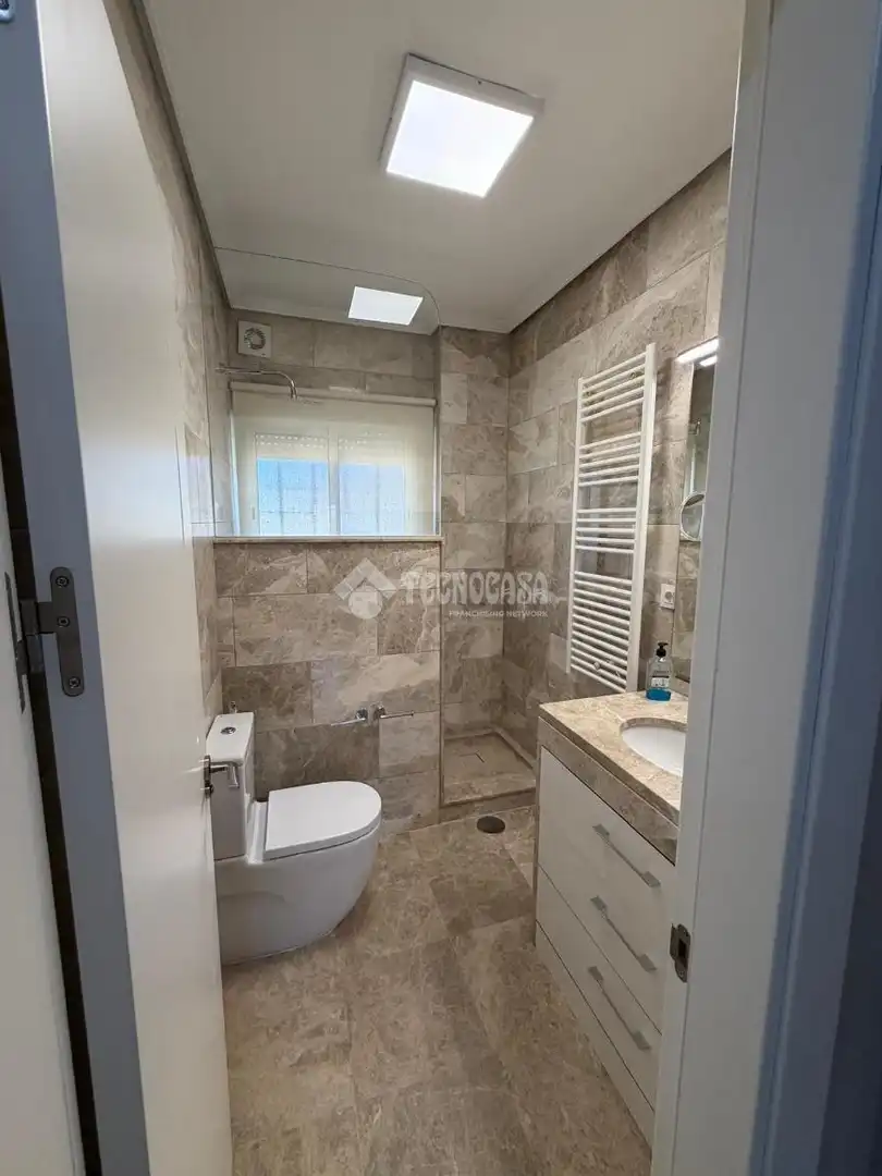 Baño de Casa o chalet en venta en Montequinto con Aire acondicionado, Jardín privado y Terraza