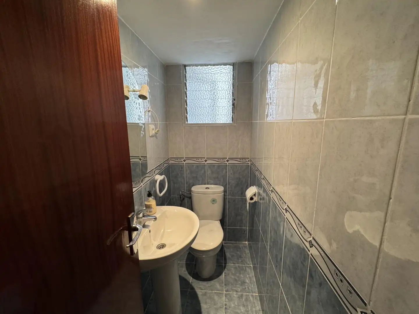 Baño de Piso en venta en Algemesí con Aire acondicionado, Trastero y Amueblado