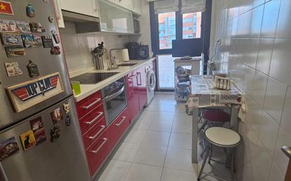 Kitchen of Flat for sale in  Logroño  with Balcony