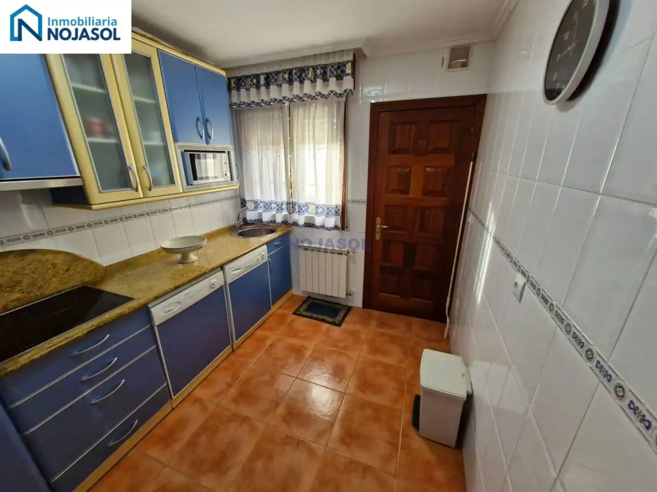Küche von Einfamilien-Reihenhaus zum Verkauf in Argoños  mit Heizung, Privatgarten und Terrasse