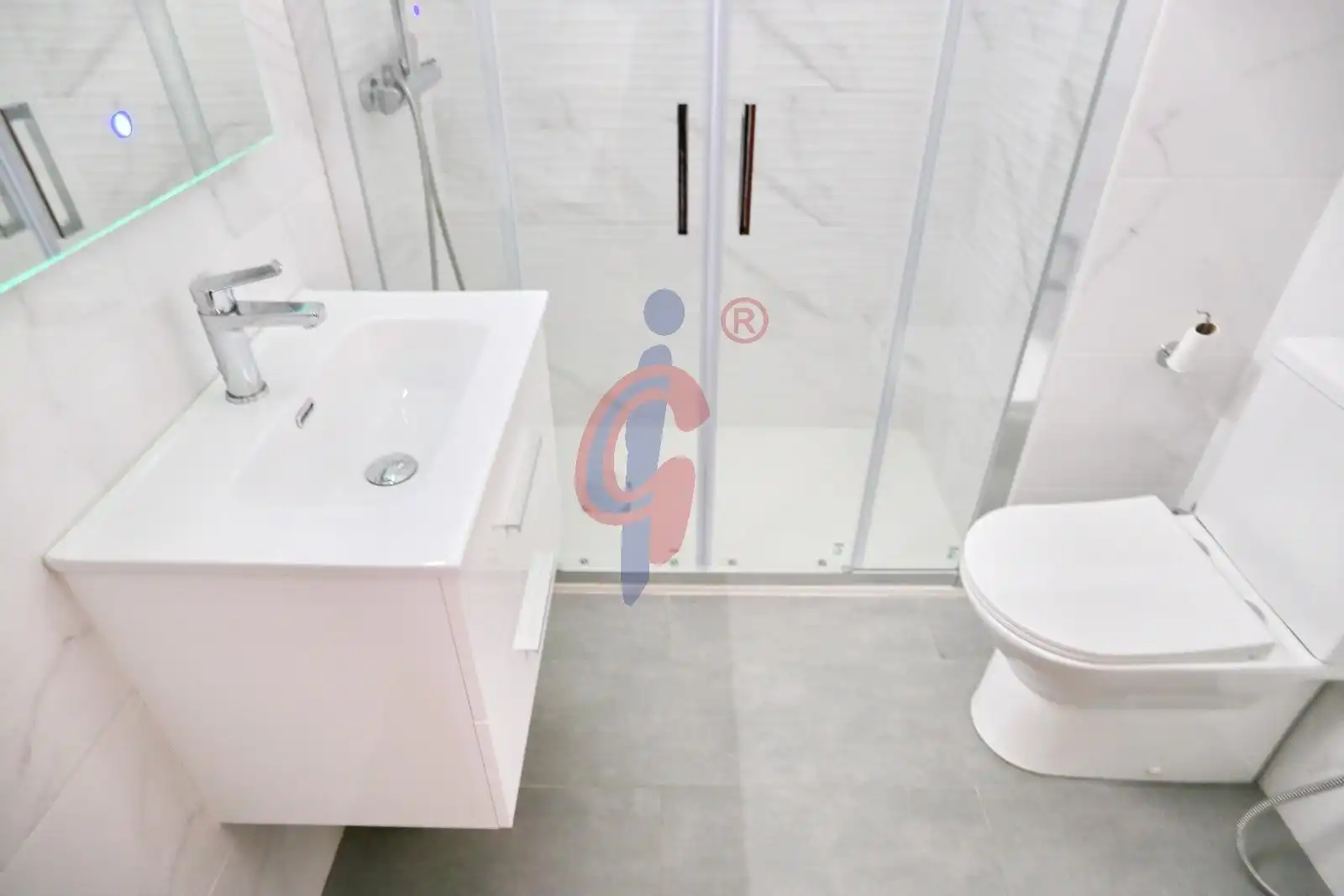 Baño de Piso en venta en Guardamar del Segura con Terraza y Trastero