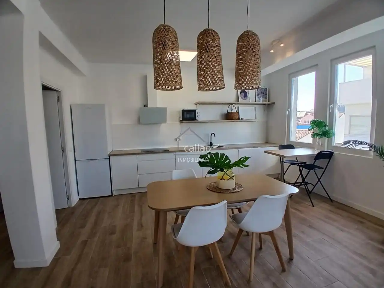 Küche von Wohnung zur Miete in Ares, A Coruña