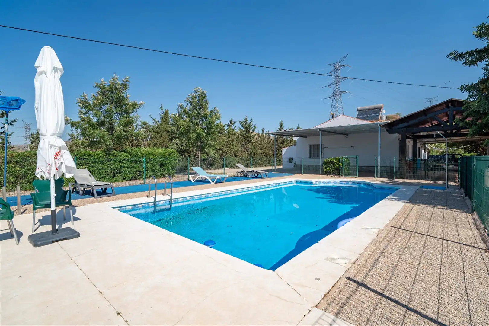 Piscina de Casa o xalet en venda en Cártama