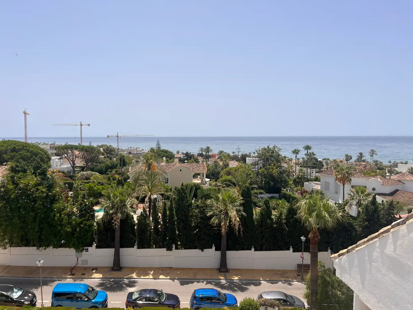 Außenansicht von Maisonette zur Miete in Marbella mit Klimaanlage, Terrasse und Möbliert