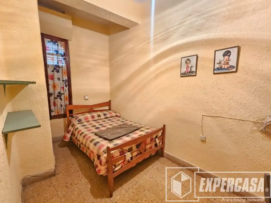 Schlafzimmer von Gebäude zum Verkauf in Silla