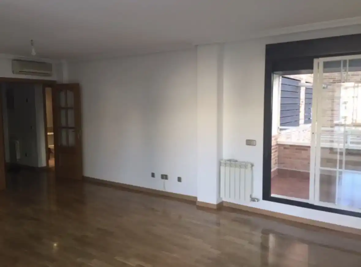 Wohnung zur Miete in Las Rozas de Madrid mit Klimaanlage, Parkett und Abstellraum