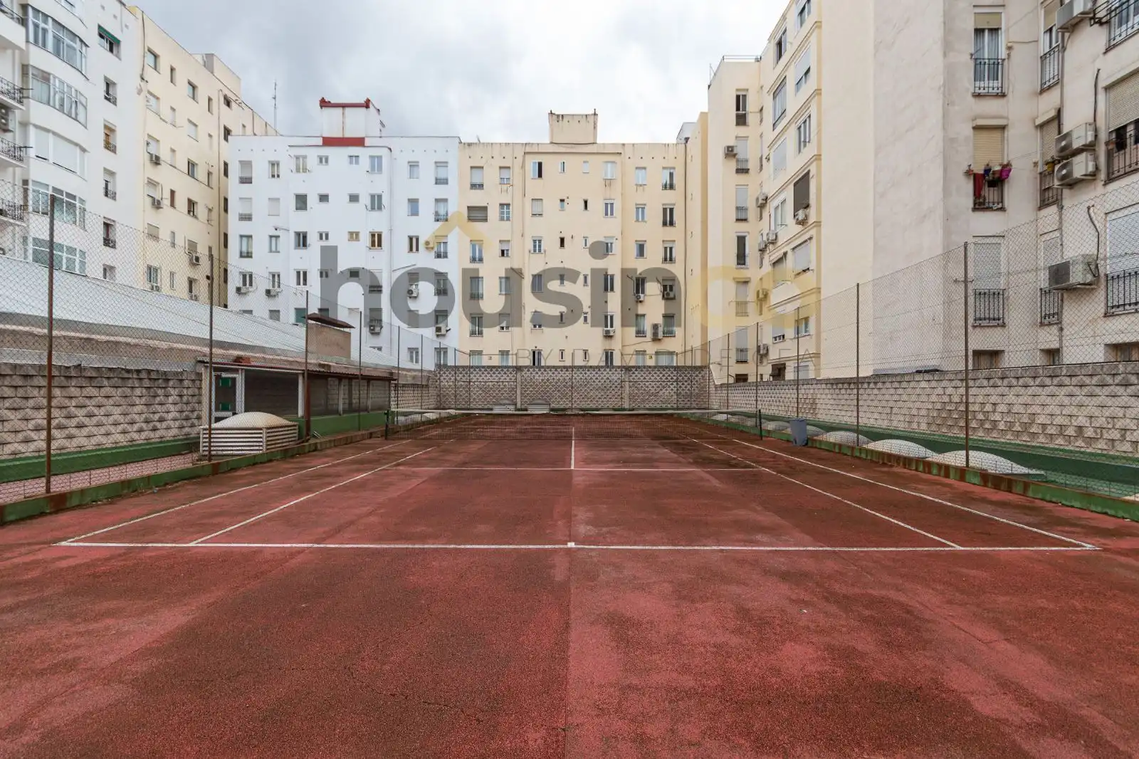 Parking of Flat for rent in Madrid  with Air Conditioner, Heating and Terrace