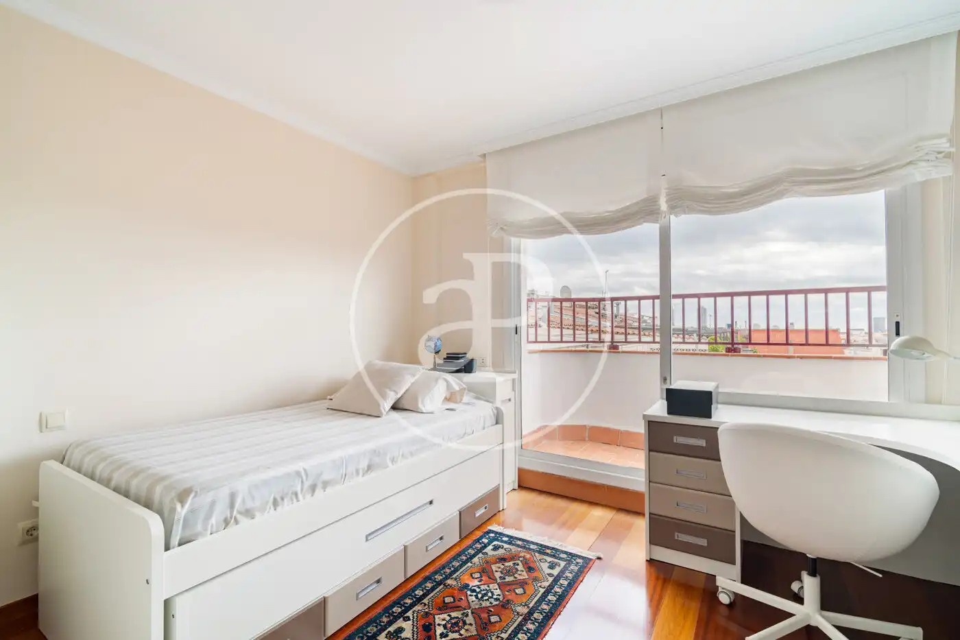 Bedroom of Flat for rent in Barcelona  with Air Conditioner, Heating and Terrace