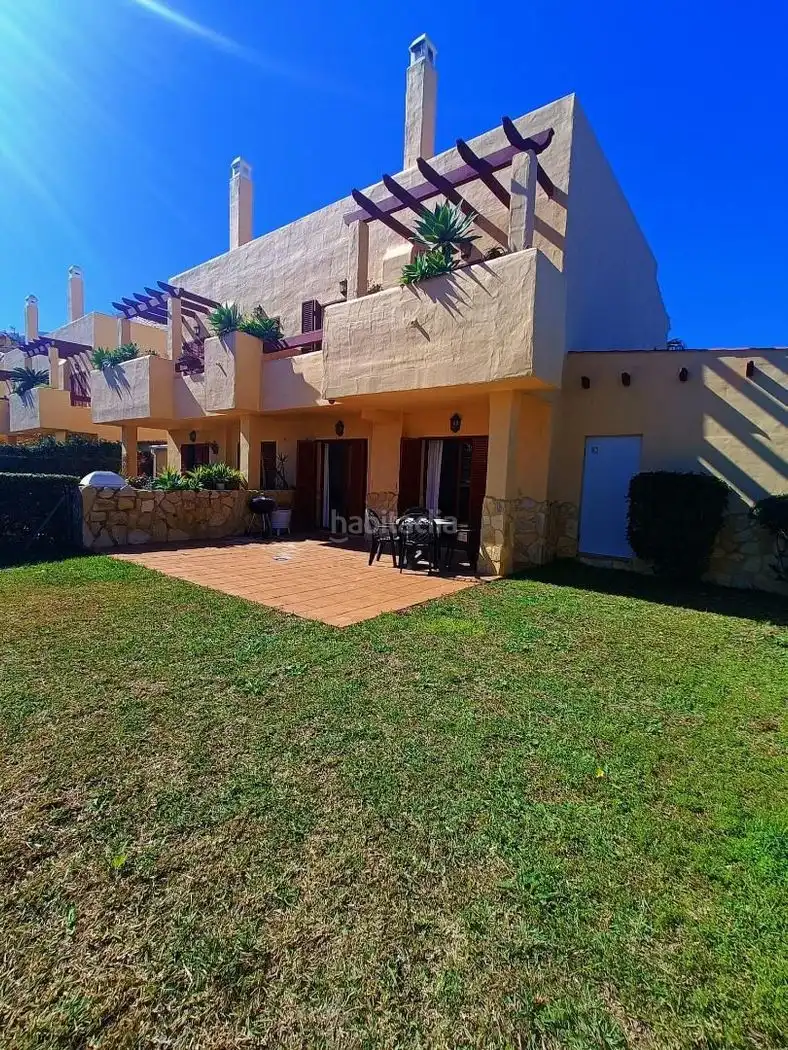 House with pool to rent in Avenida Suecia 56, imagen 2