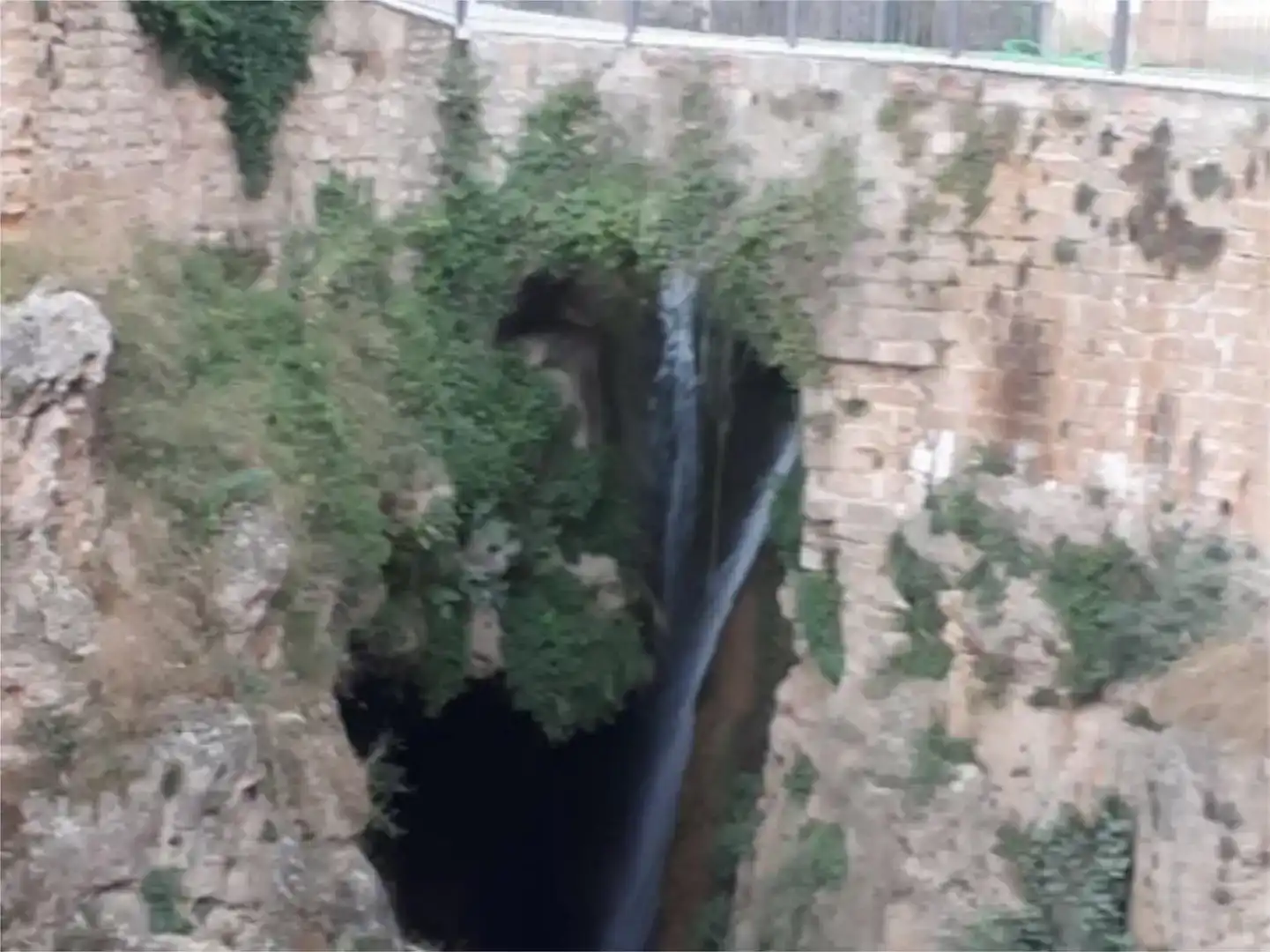 Vista exterior de Pis en venda en Molinos amb Moblat i Balcó