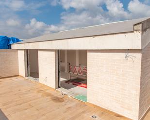 Vista exterior de Dúplex en venda en Santa Perpètua de Mogoda amb Aire condicionat, Calefacció i Terrassa